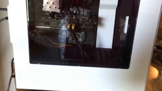 What r/buildapc should be terrified to see, smoke on startup смотреть онлайн