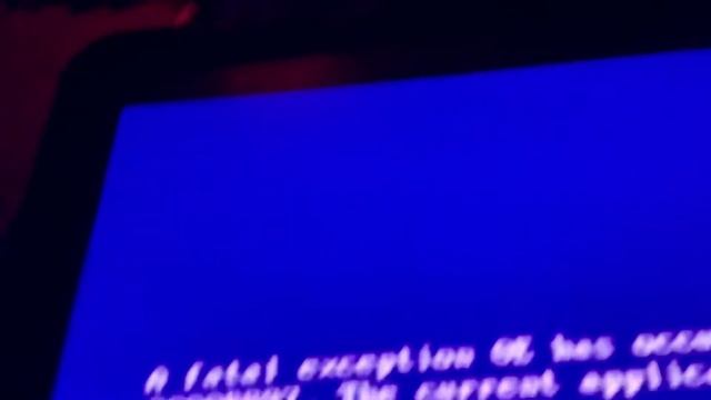 Windows 98 simulator Stormy Weather Screaming Has BSOD смотреть онлайн