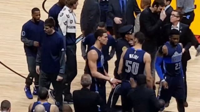 JJ Barea Dallas Mavericks en Miami El Medio смотреть онлайн