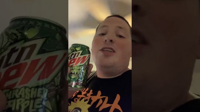 Trying a can of MTN DEW Thrash Apple смотреть онлайн