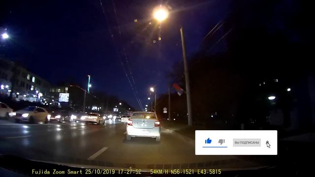 Пример записи видеорегистратора Fujida Zoom Smart (ночь) | SERVICEMAN смотреть онлайн