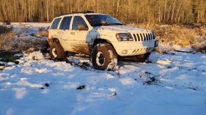 Very first off road experience in a Jeep Grand Cherokee (WJ) Quadra Drive in Snow & Mud