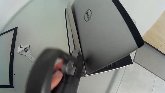 How to FIX REPAIR LAPTOP HINGE - réparer charnière PC portable solution 1 смотреть онлайн