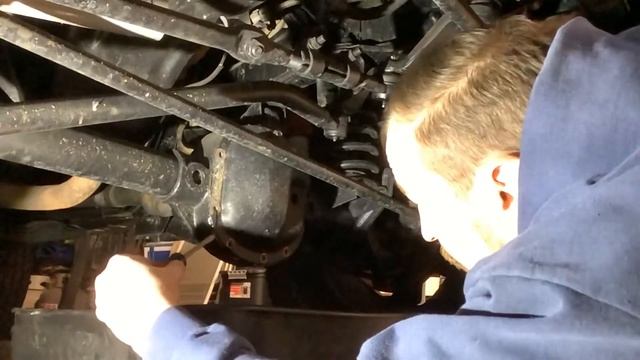 1999 Jeep Cherokee XJ #jeepxj Front Differential Fluid Change￼ #jeeplife смотреть онлайн