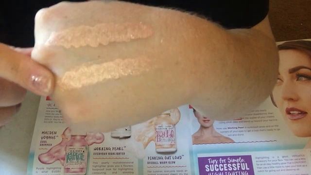 Perfectly Posh Highlighters vs Mac Swatches смотреть онлайн