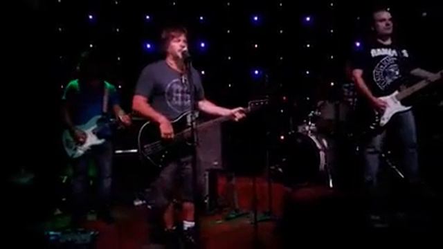 Pink Floyd - Confortable Numb by APPLE BAND смотреть онлайн