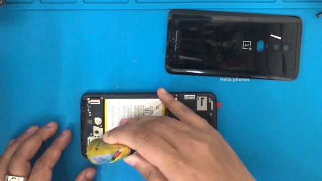 One plus 6 back panel replacement | how to change 1+6 back panel cover | #oneplus6 смотреть онлайн