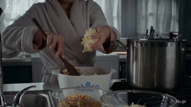 The Woman in the House Across the Street from the Girl in the Window смотреть онлайн