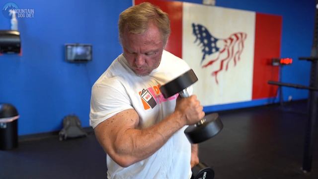 Top 4 Hammer Curls to Build HUGE Biceps смотреть онлайн
