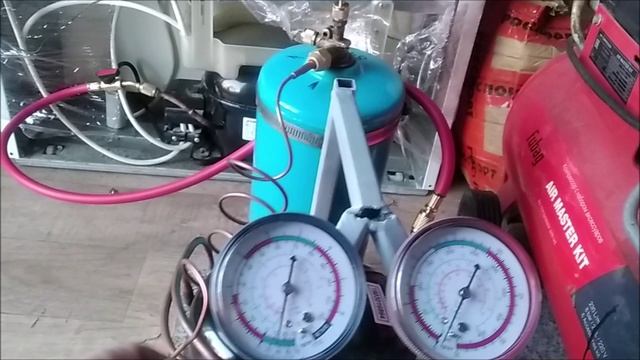 Эвакуация R134a из холодильника INDESIT