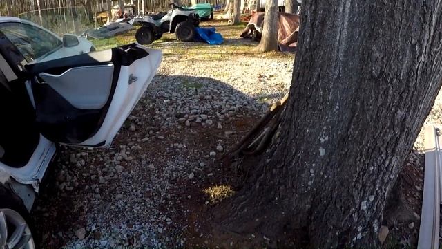 Tesla stretched between trees with chains (Rebuilding Wrecked Tesla Part 4) смотреть онлайн