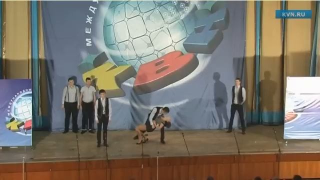 "Сборная БГУ" (Минск) (КиВиН-2012. 2 тур. 2 день) смотреть онлайн