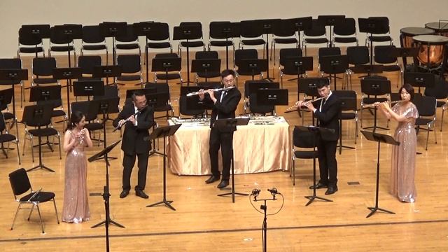 韋瓦笛室內樂團 Bedrich Smetana:Overture form "The Bartered Bride" смотреть онлайн