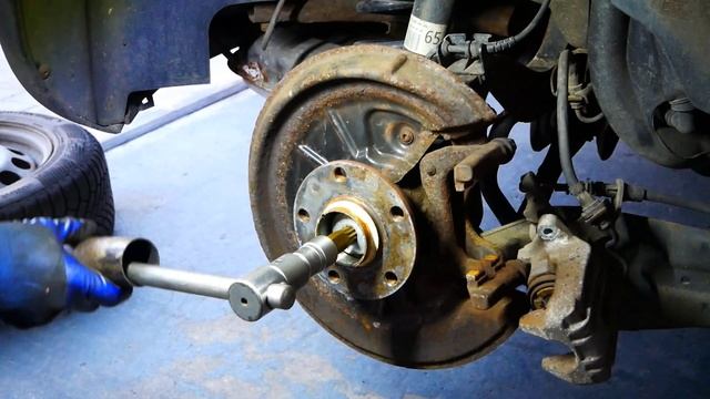 Seat Leon 1P | Radlager Hinten Wechseln | ABS Sensor Mechanischer Fehler | Drehmomentwerte |