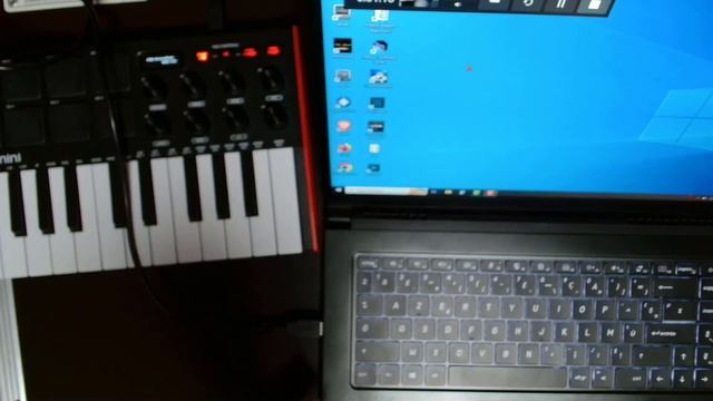 comment connecter akai mini mpk mk3 pc windows 10 MPC Beats смотреть онлайн