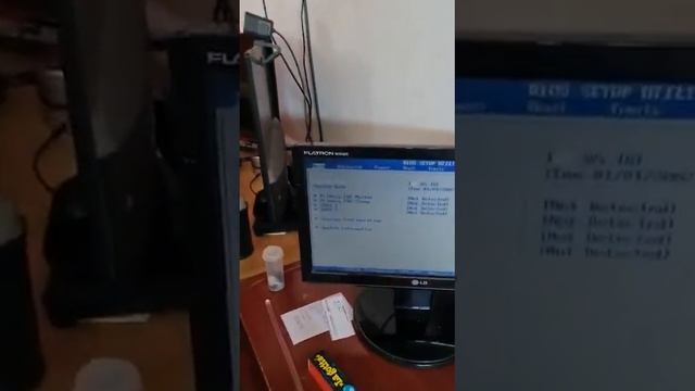 Asus P5KPL-AM SE Funcionando (It's working) смотреть онлайн