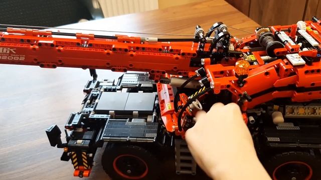 LEGO 42082 передвижной моторизованный кран смотреть онлайн