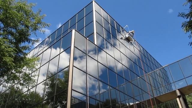 Highrise Window Washing System смотреть онлайн