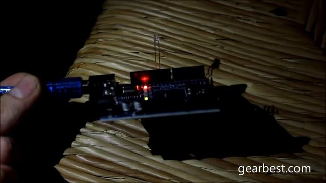 Arduino uno R3 testing (gearbest) смотреть онлайн
