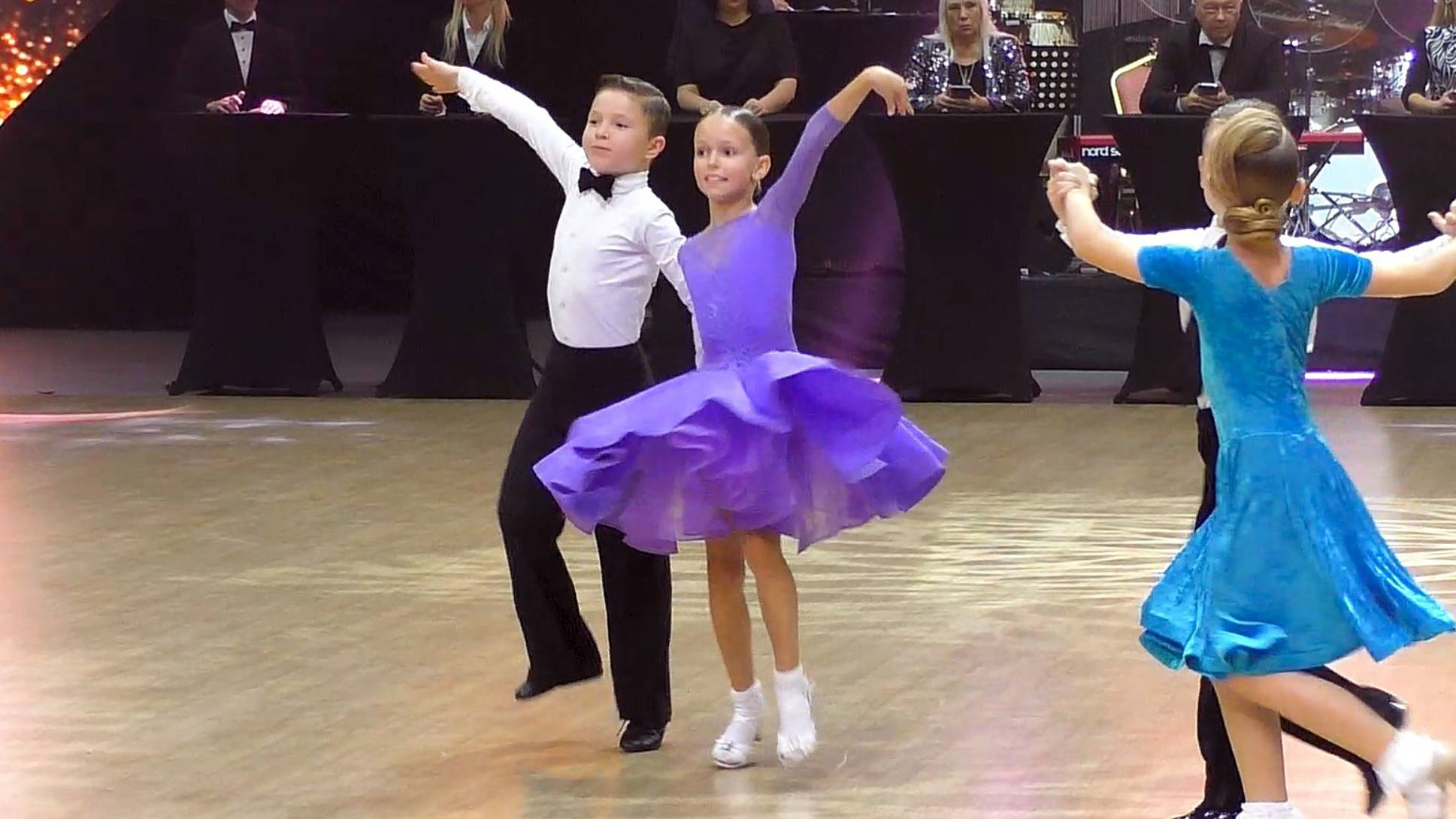 Дети 1 (H): медленный вальс, квикстеп, ча-ча-ча, джайв. Capital Cup Minsk 2024 / бальные танцы смотреть онлайн