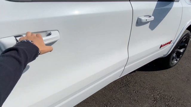 2022 RAM 1500 Limited Ecodiesel @ Lake CDJR
