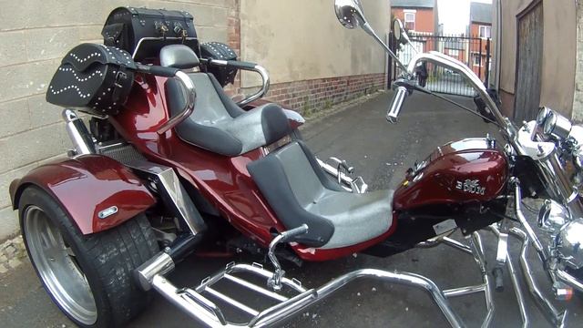 boom trike special walk round and how to use the gears. смотреть онлайн