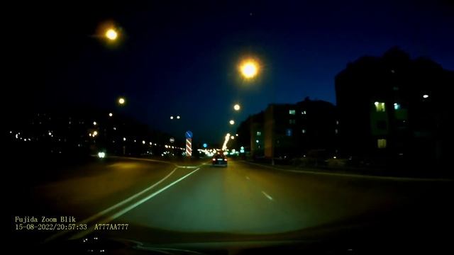 Fujida Zoom Blik Duo - пример съёмки ночью