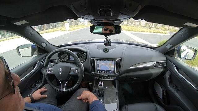 Maserati builds an SUV! The Levante offers drivers Maserati heritage with functional design. смотреть онлайн