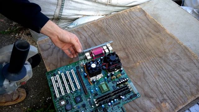 Dual Socket 370 Gamer - Acer ALTOS 600 Part 3 смотреть онлайн