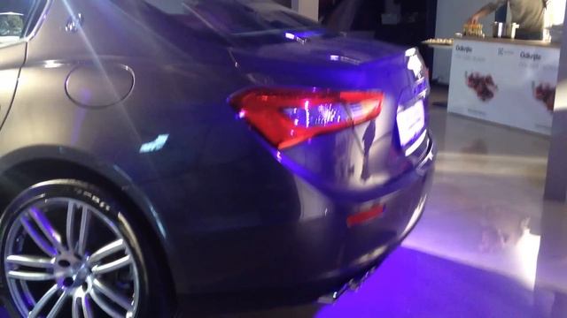 Maserati Ghibli 3.0 V6 diesel - AvtoArena.si смотреть онлайн