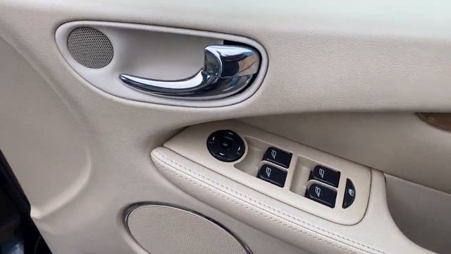 Jaguar X-Type 2.2d SE смотреть онлайн