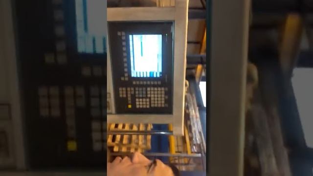 Usinage sur TV Titan armoire Siemens 840d смотреть онлайн