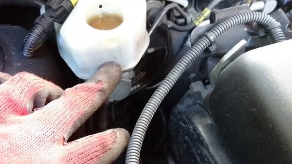 Check brake pads removing the wheel