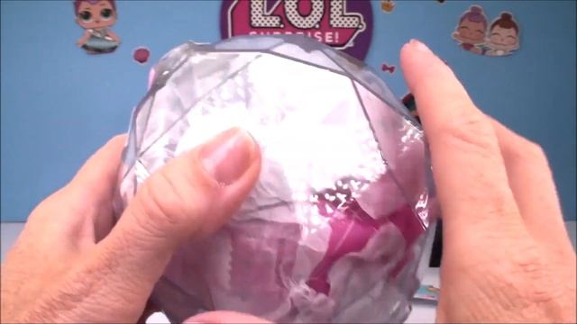 Winter Disco LOL Surprise DOLLS Unboxing with Glam Glitter and Series 1 смотреть онлайн