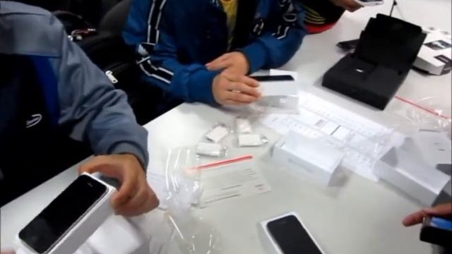 Iphone Về Làng.wmv смотреть онлайн