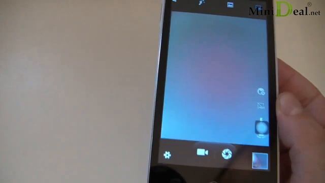 The First Android 4.4 Kitkat DOOGEE VALENCIA DG800 SmartPhone смотреть онлайн