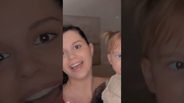 Алиана Устиненко впервые показала лицо младшей дочери смотреть онлайн