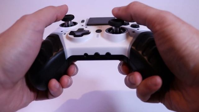 Gioteck SC3 Wireless Controller смотреть онлайн