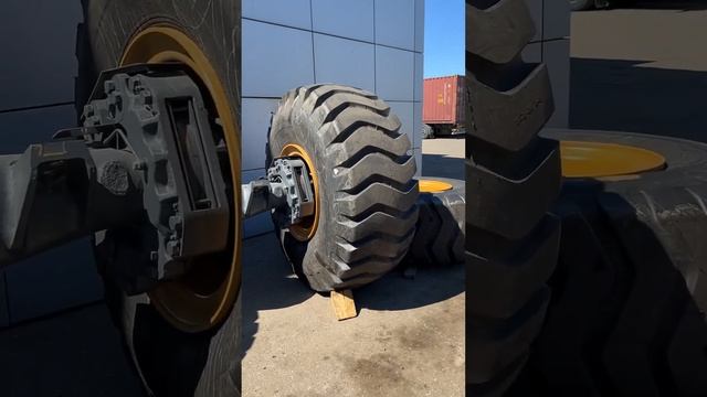 Вопрос к экспертам и знатокам ⁉️ от какого погрузчика мост? #спецтехника смотреть онлайн