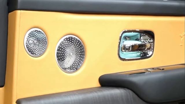 Rolls Royce Cullinan 2020 смотреть онлайн