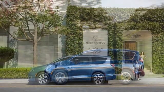 2018 Chrysler Pacifica Hybrid Features REVIEW смотреть онлайн