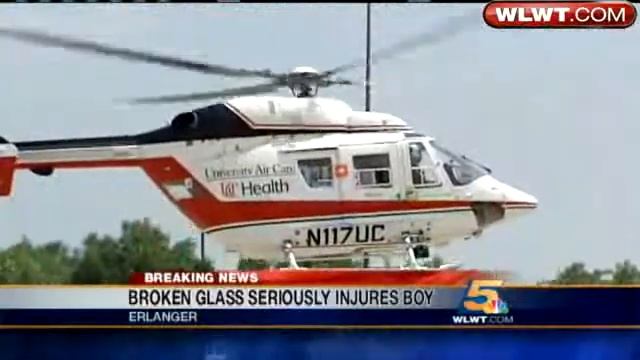 Boy Seriously Injured By Broken Glass смотреть онлайн