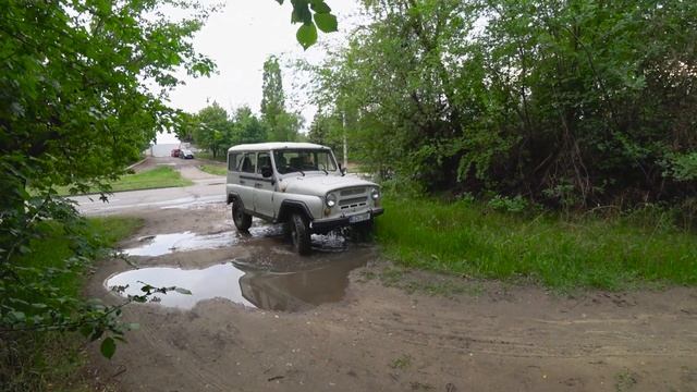 De ce nu am cumpărat această mașină mai înainte. Prima ieșire cu UAZ-ul pe off-road | DriveQ смотреть онлайн
