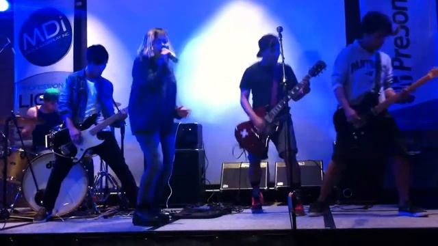 Android-18 - PaperHeart ⚡️ Live! at SMX Convention смотреть онлайн