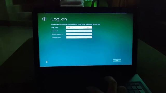 Installing Windows 8 Build 8133 on a VMware смотреть онлайн