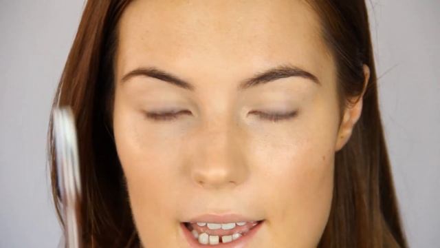 Everyday Bronze eye and Dewy Skin смотреть онлайн