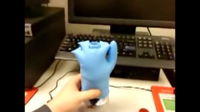 Angry russian man giving a banging squeeze смотреть онлайн