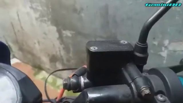 Paano maglagay ng brake fluid || Check and Add Brake fluid смотреть онлайн