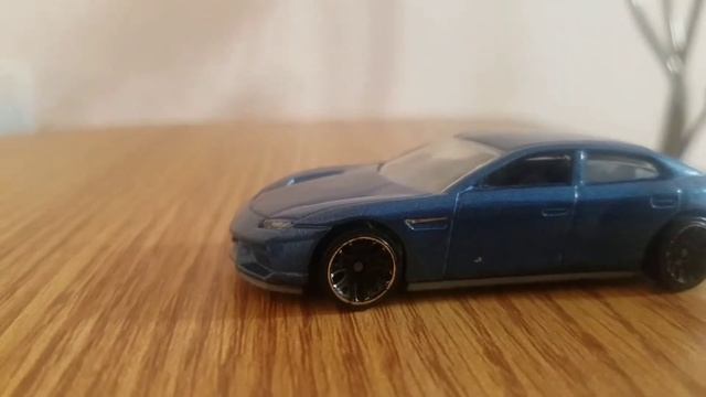 2011 Hot Wheels Lamborghini Estoque смотреть онлайн
