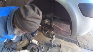 Устранение неисправности датчика ABS Peugeot 307 2001